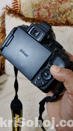 Nikon D5300 24.2mp DSLR Body with 18-105mm VR Lens